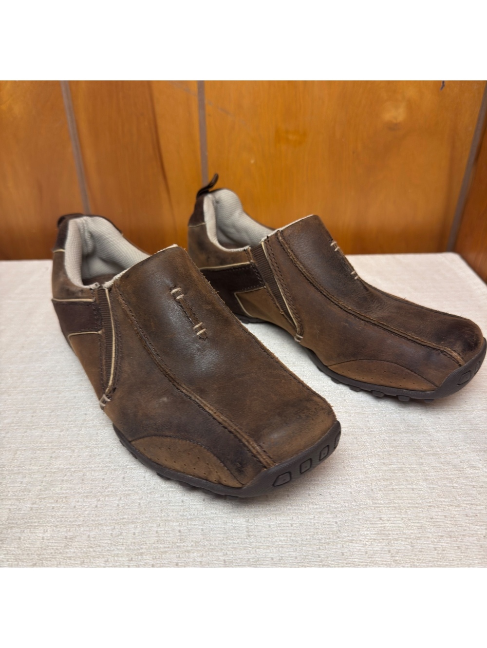 Skechers Brown Leather Slip On Shoes Womens Size 7.5 Comfort Casual Loafers - Picture 2 of 7